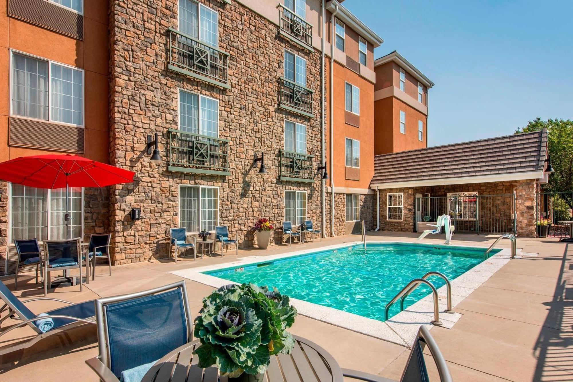 Towneplace Suites By Marriott Boulder Broomfield/Interlocken Exterior photo